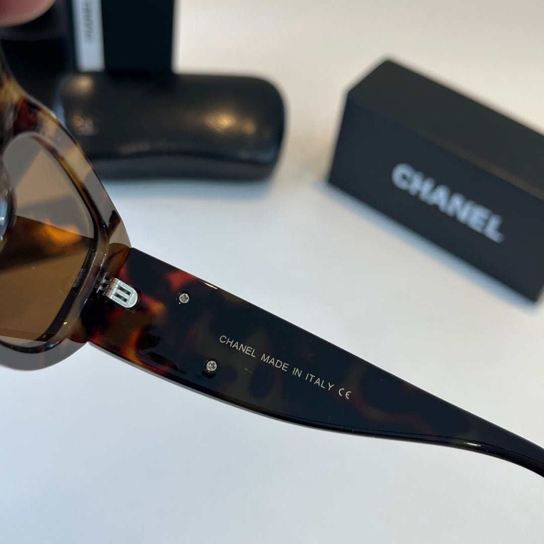 Chanel Fashion Black Lens Sunglasses for Men & Women - 415307 - detail image 10