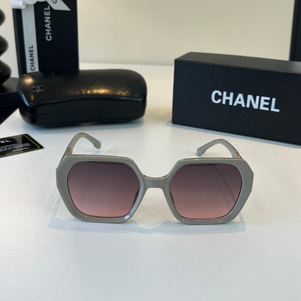 Chanel Fashion Gray Lens Sunglasses for Men & Women - 415310 - detail image 2