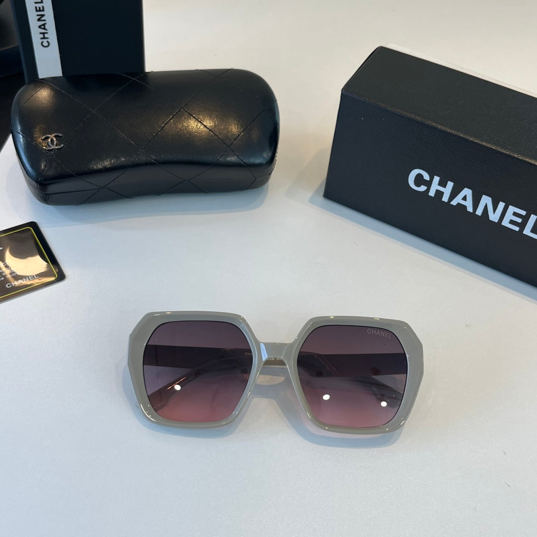 Chanel Fashion Gray Lens Sunglasses for Men & Women - 415310 - detail image 4