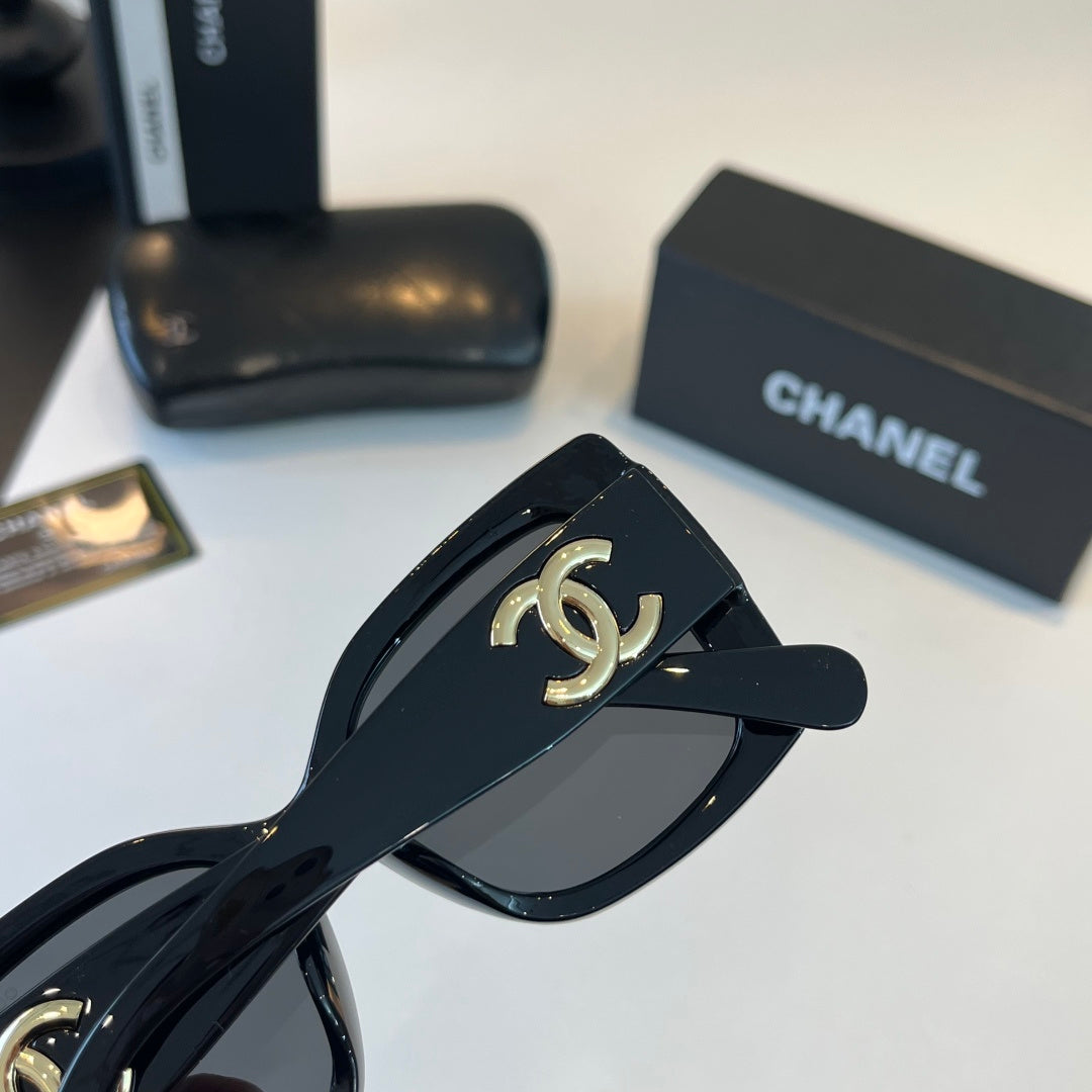 Chanel Fashion Black Lens Sunglasses for Men & Women - 415317 - detail image 7