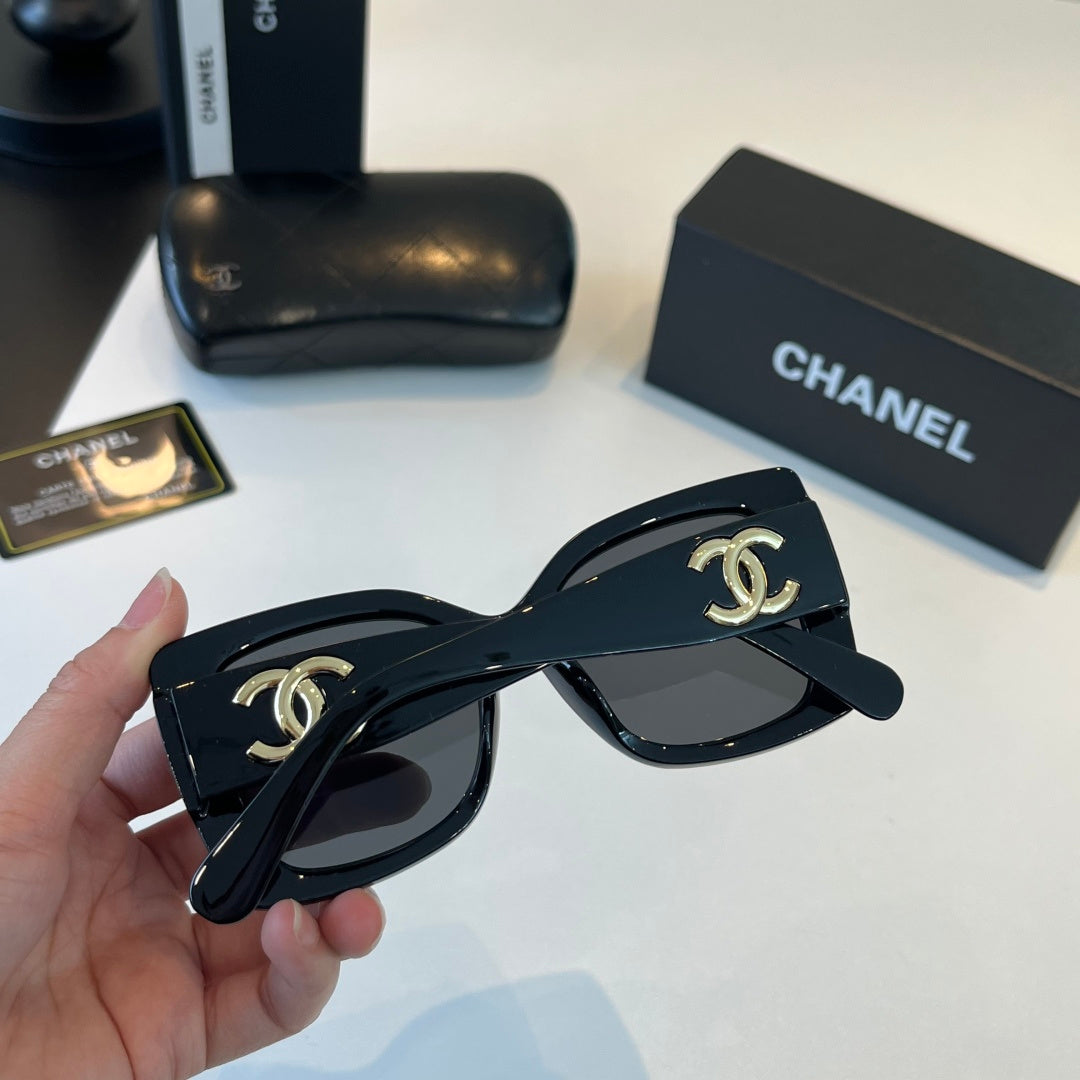 Chanel Fashion Black Lens Sunglasses for Men & Women - 415317 - detail image 9
