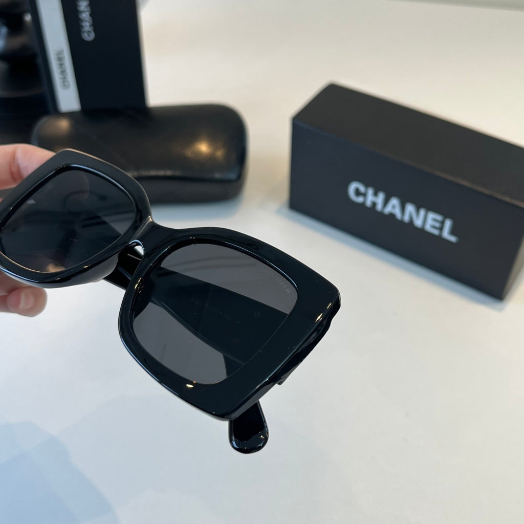 Chanel Fashion Black Lens Sunglasses for Men & Women - 415317 - detail image 8