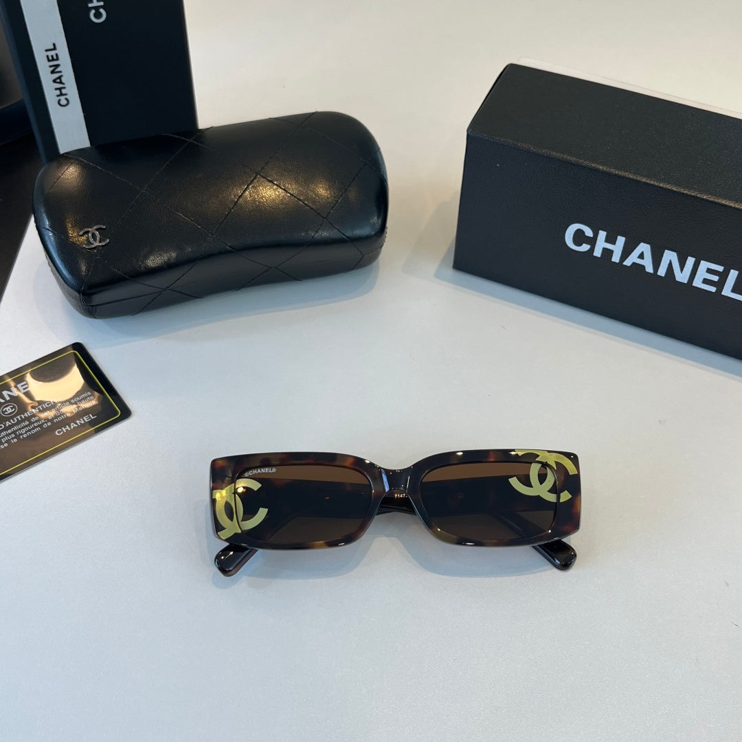 Chanel Fashion Black Lens Sunglasses for Men & Women - 415322 - detail image 5