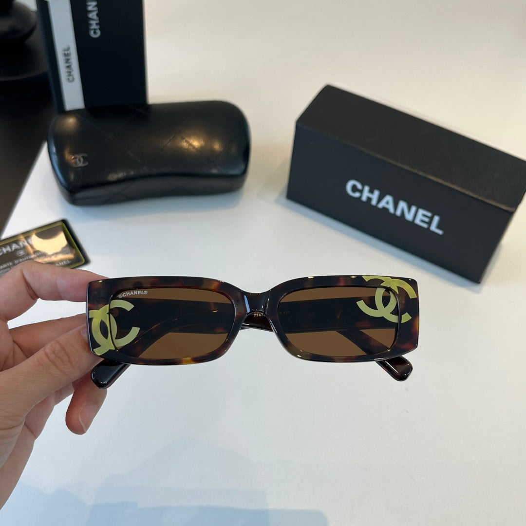 Chanel Fashion Black Lens Sunglasses for Men & Women - 415322 - detail image 6