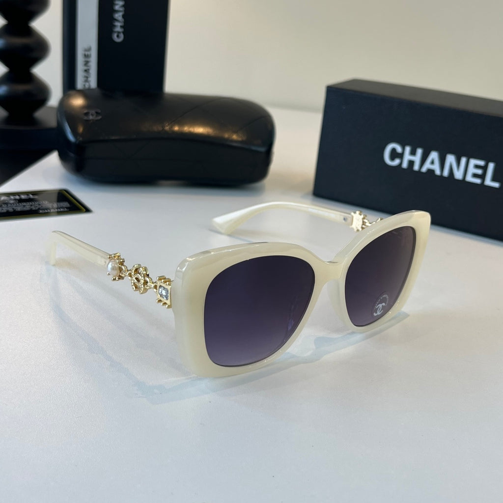 Chanel Fashion Silver Lens Sunglasses for Men & Women - 415324