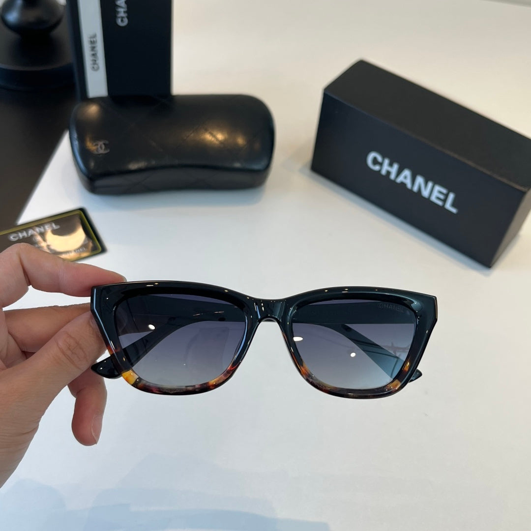 Chanel Fashion Black Lens Sunglasses for Men & Women - 358117 - detail image 6