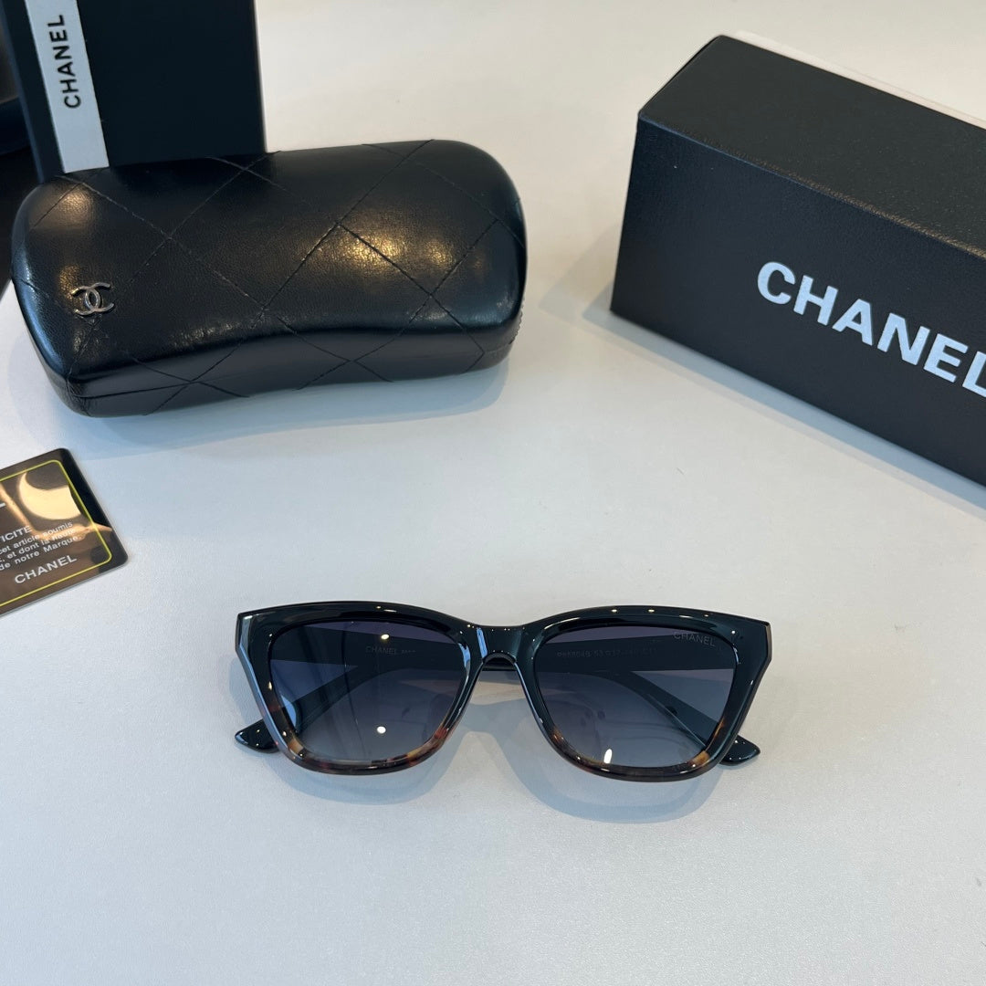 Chanel Fashion Black Lens Sunglasses for Men & Women - 358117 - detail image 5