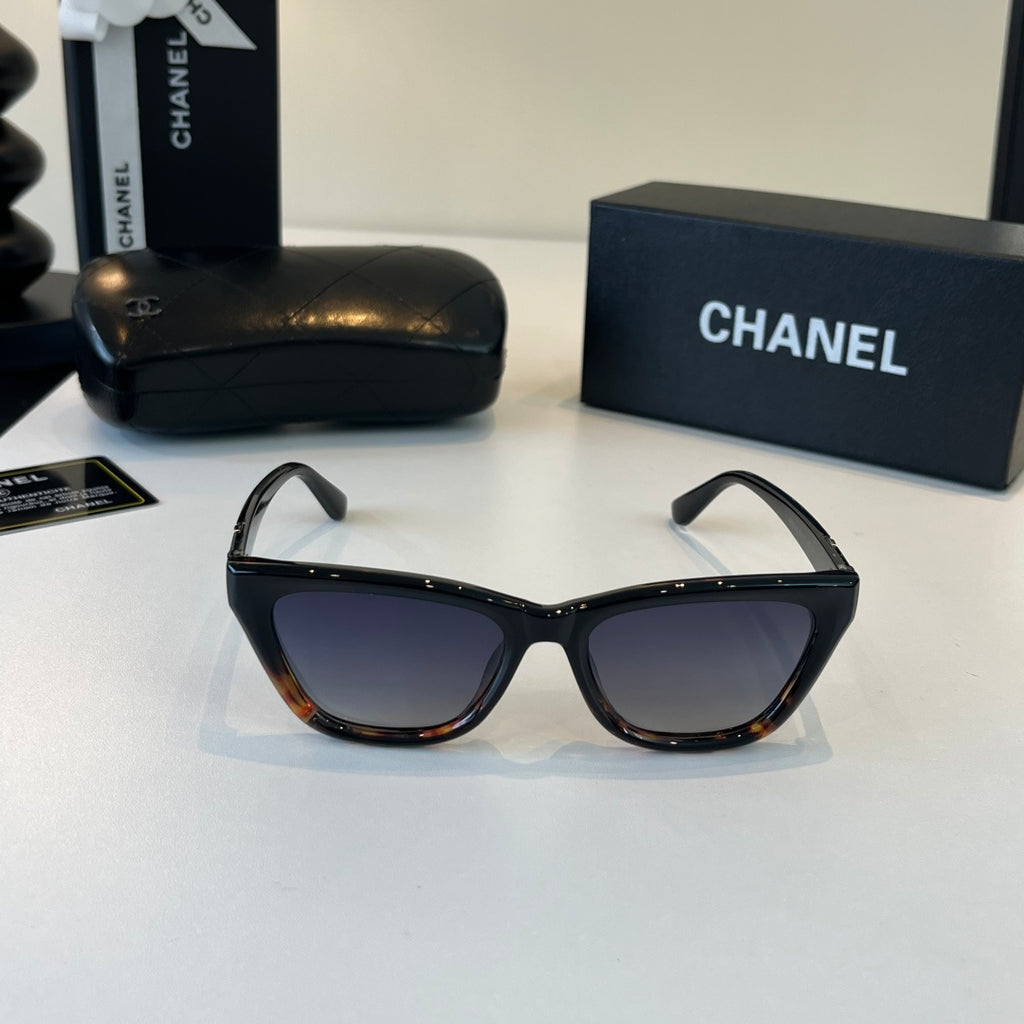 Chanel Fashion Black Lens Sunglasses for Men & Women - 358117 - detail image 2