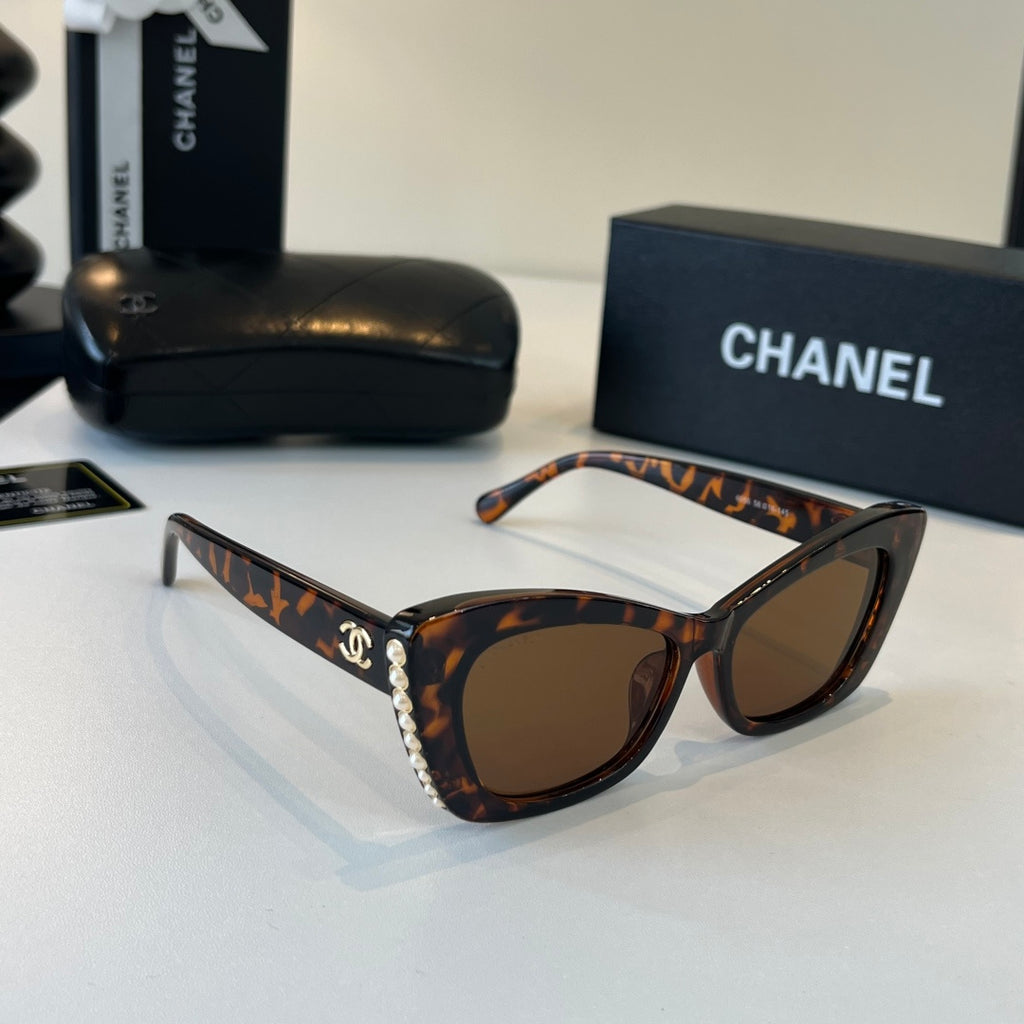 Chanel Fashion Black Lens Sunglasses for Men & Women - 493440
