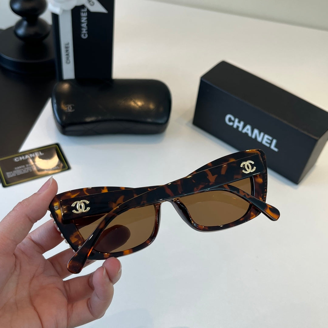 Chanel Fashion Black Lens Sunglasses for Men & Women - 358118 - detail image 8