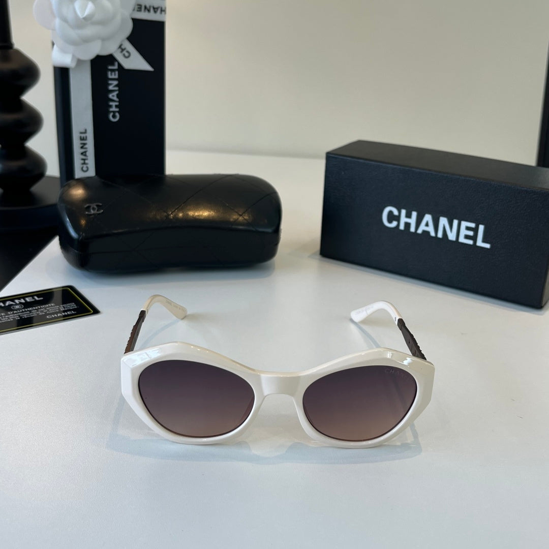 Chanel Fashion Silver Lens Sunglasses for Men & Women - 358099 - detail image 2