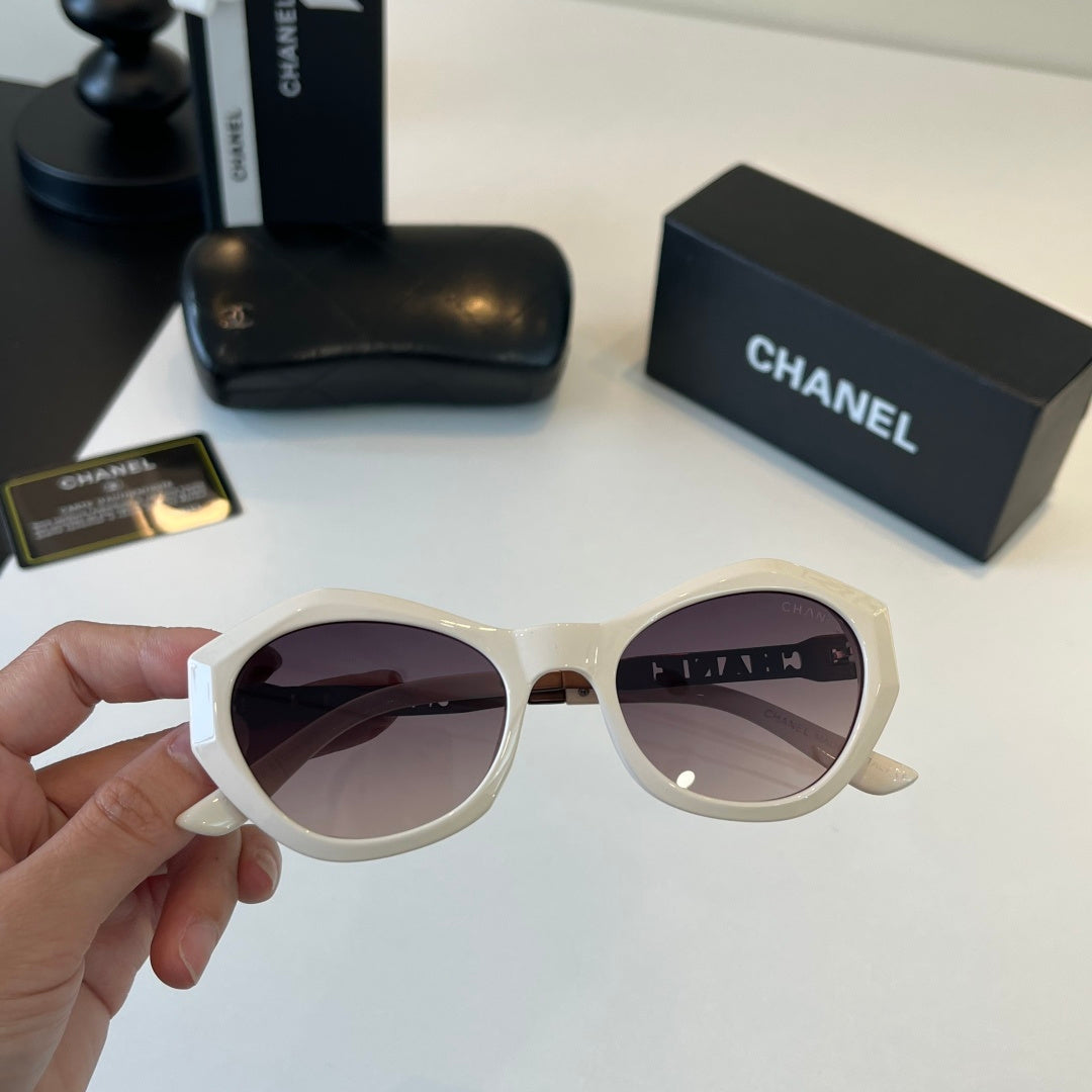 Chanel Fashion Silver Lens Sunglasses for Men & Women - 358099 - detail image 5