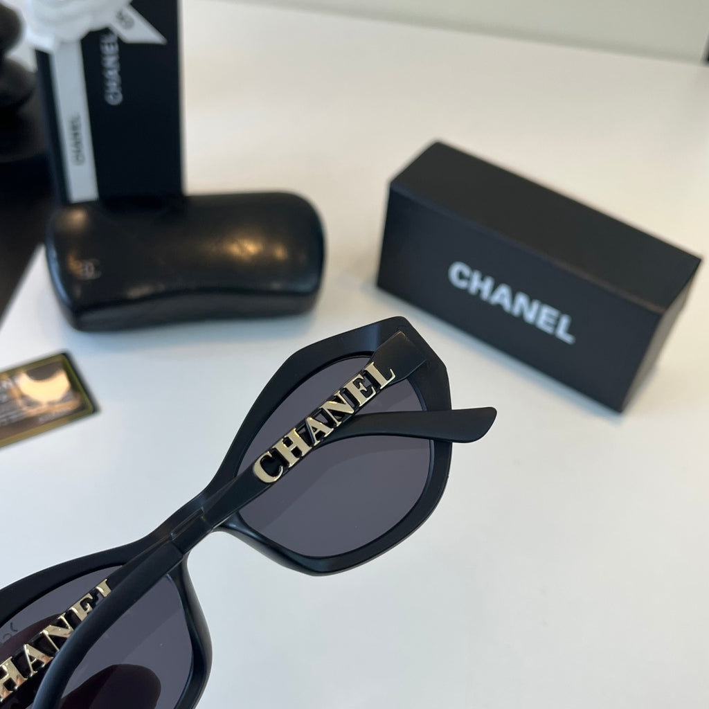 Chanel Fashion Black Lens Sunglasses for Men & Women - 493443 - detail image 6