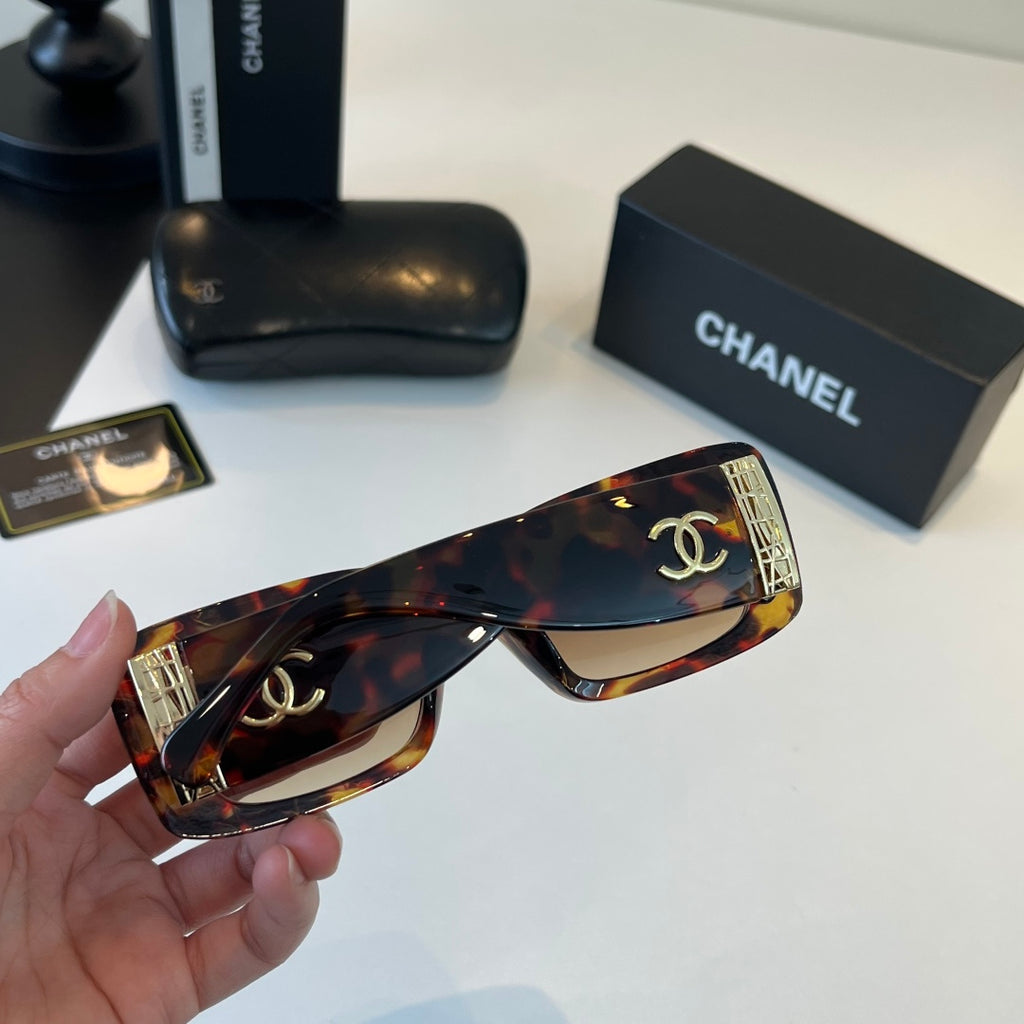 Chanel Fashion Black Lens Sunglasses for Men & Women - 398619 - detail image 8
