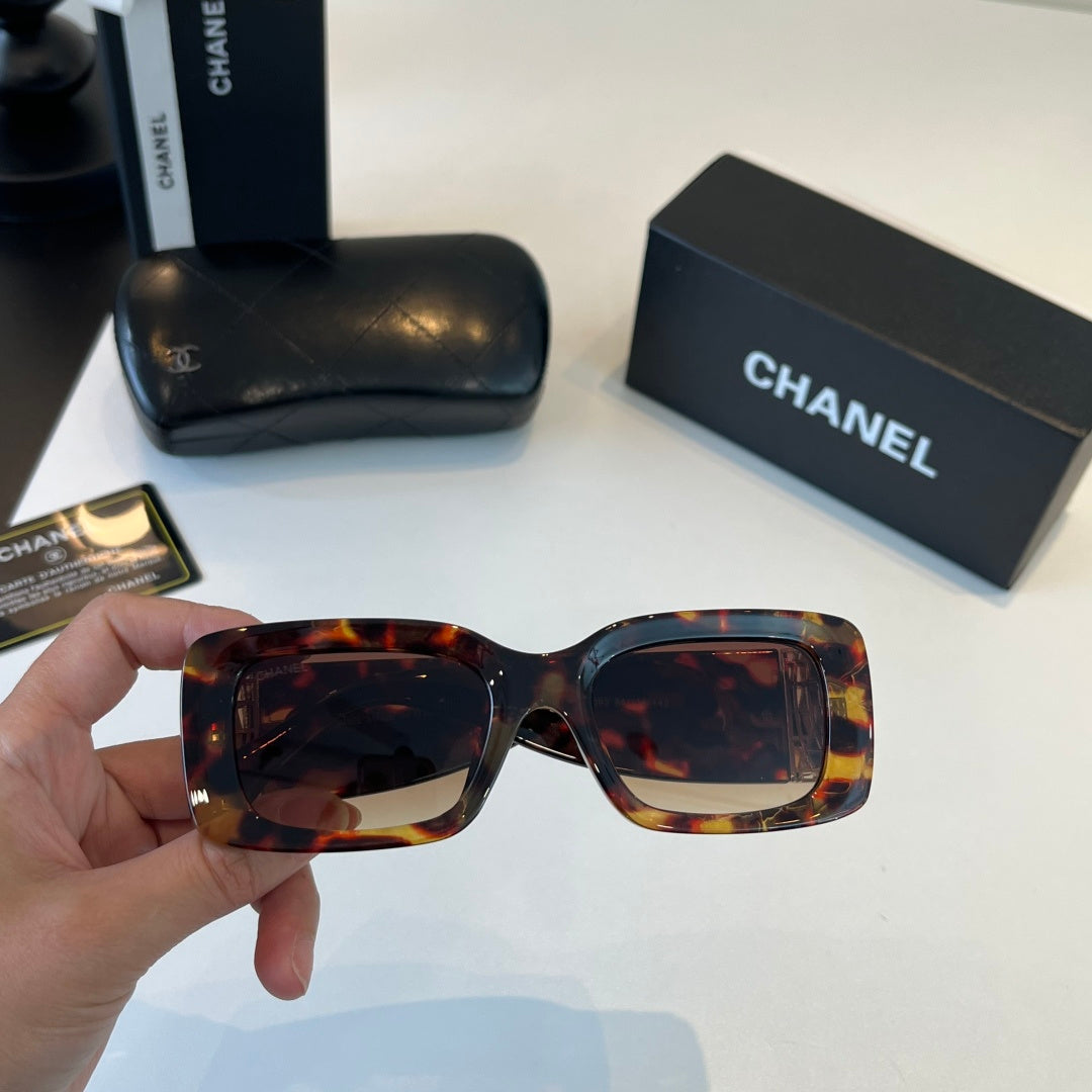 Chanel Fashion Black Lens Sunglasses for Men & Women - 398619 - detail image 6