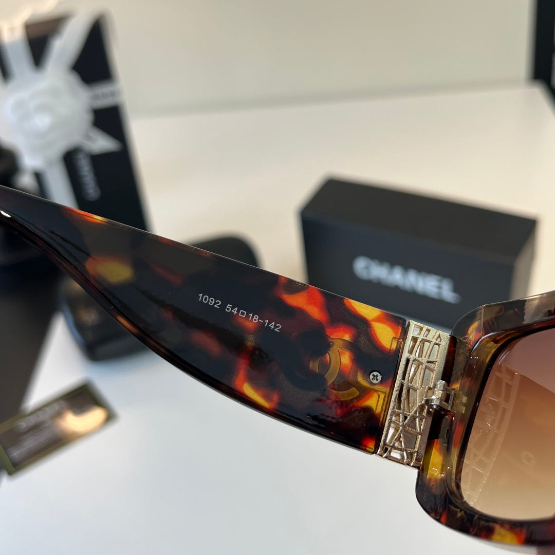 Chanel Fashion Black Lens Sunglasses for Men & Women - 358101 - detail image 9