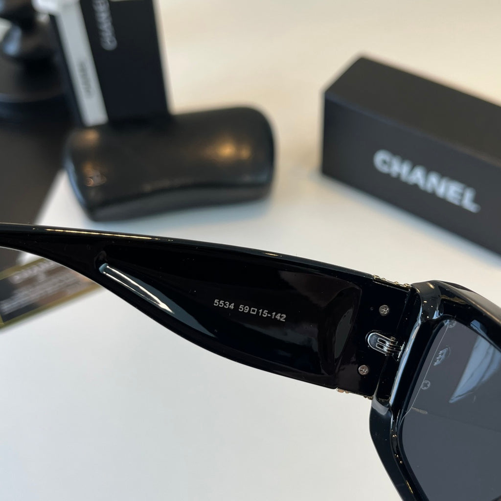 Chanel Fashion Black Lens Sunglasses for Men & Women - 493445 - detail image 9