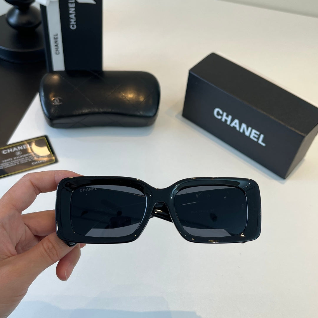 Chanel Fashion Black Lens Sunglasses for Men & Women - 358102 - detail image 6