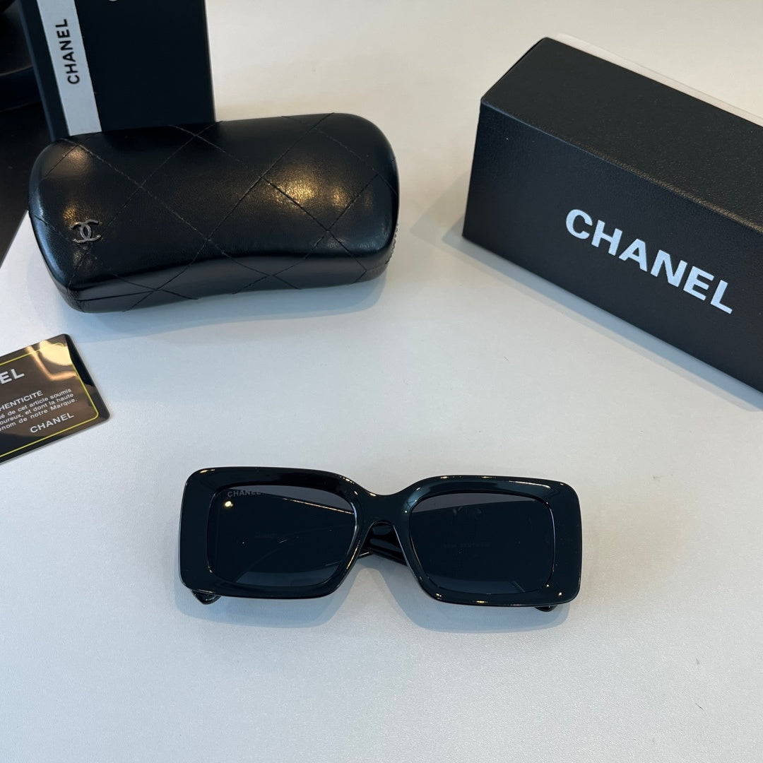 Chanel Fashion Black Lens Sunglasses for Men & Women - 398620 - detail image 5