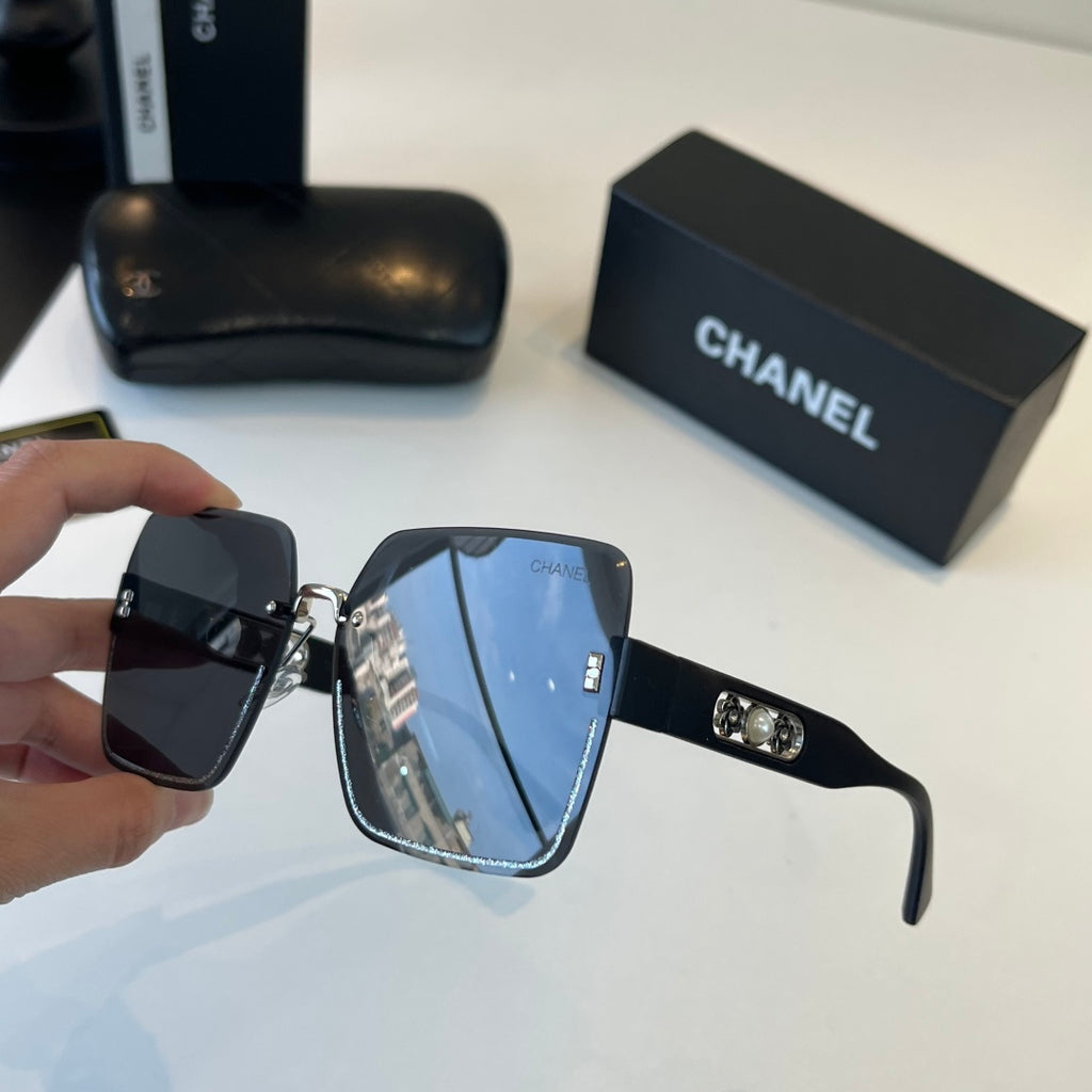 Chanel Fashion Black Lens Sunglasses for Men & Women - 493449 - detail image 4