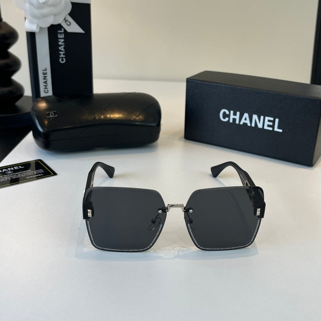Chanel Fashion Black Lens Sunglasses for Men & Women - 493449 - detail image 2