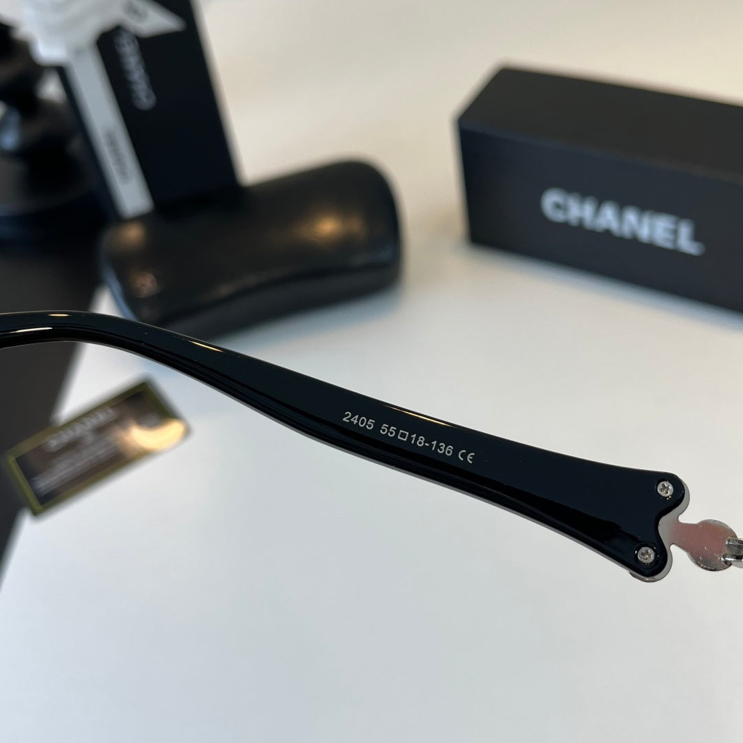 Chanel Fashion Black Lens Sunglasses for Men & Women - 398615 - detail image 9