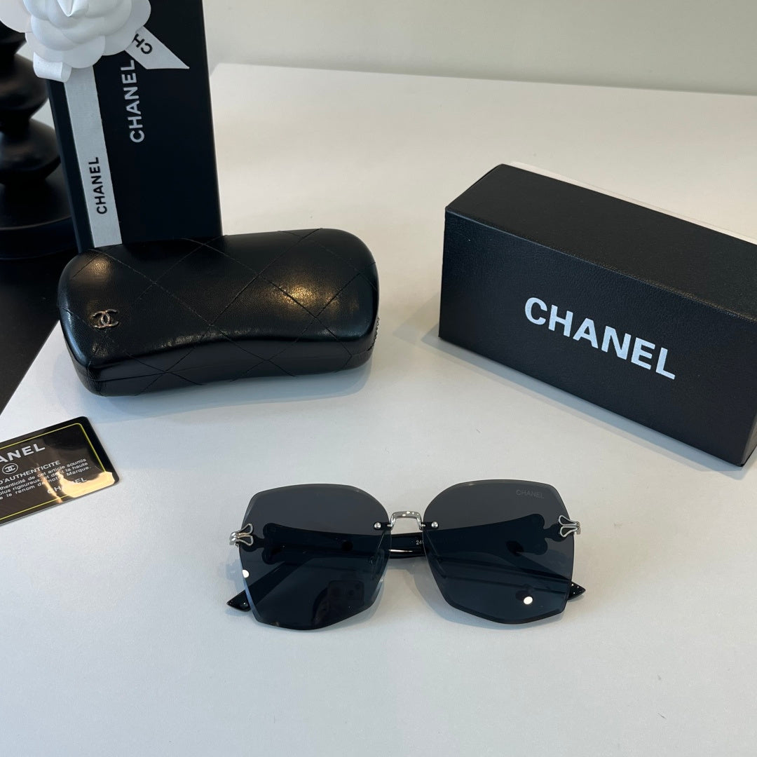 Chanel Fashion Black Lens Sunglasses for Men & Women - 398615 - detail image 4