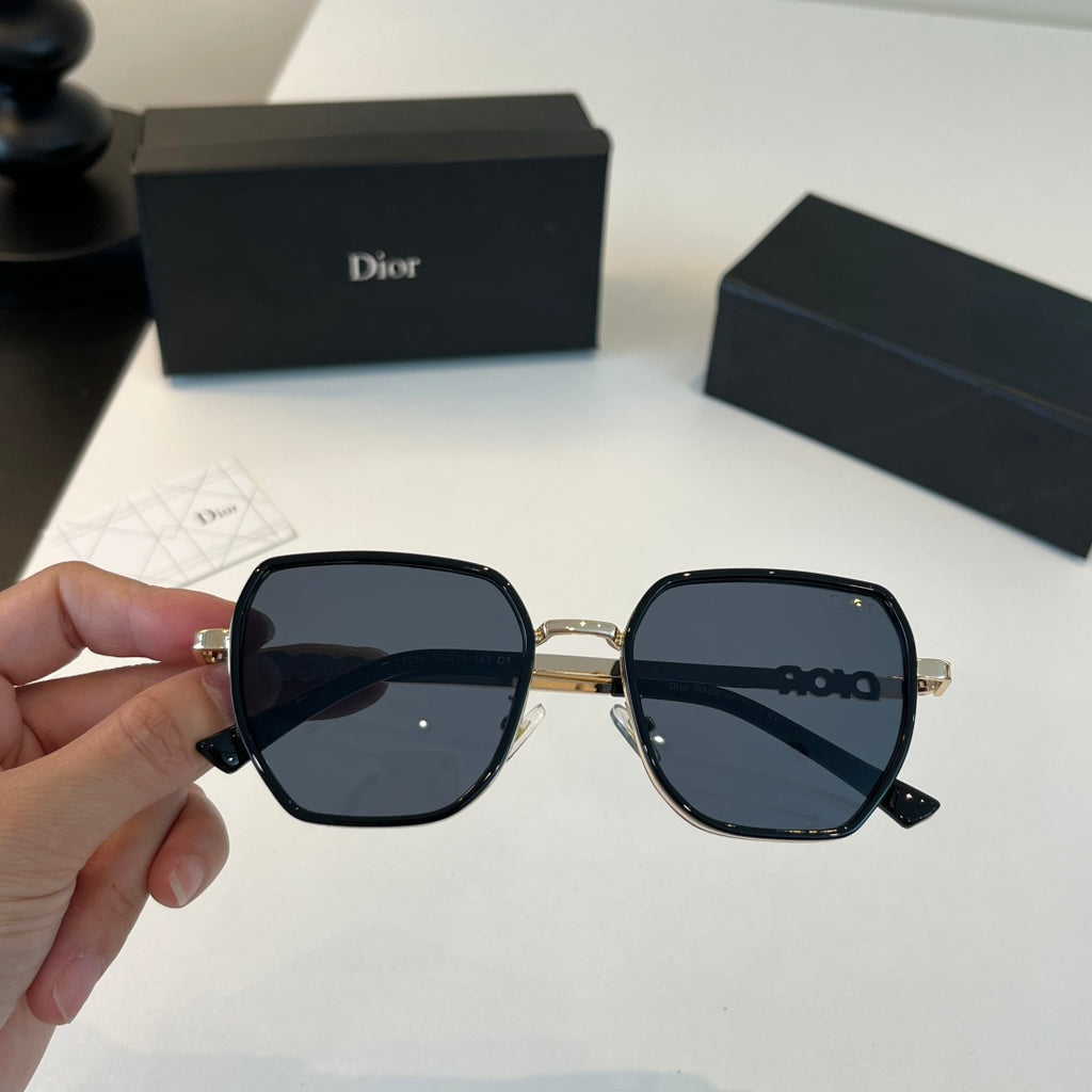 Dior Fashion Black Lens Sunglasses for Men & Women - detail image 5
