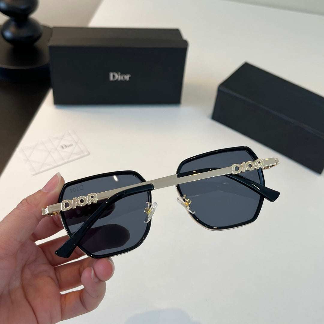 Dior Fashion Black Lens Sunglasses for Men & Women - detail image 8