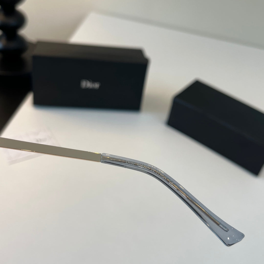 Dior Fashion Silver Lens Sunglasses for Men & Women - detail image 10