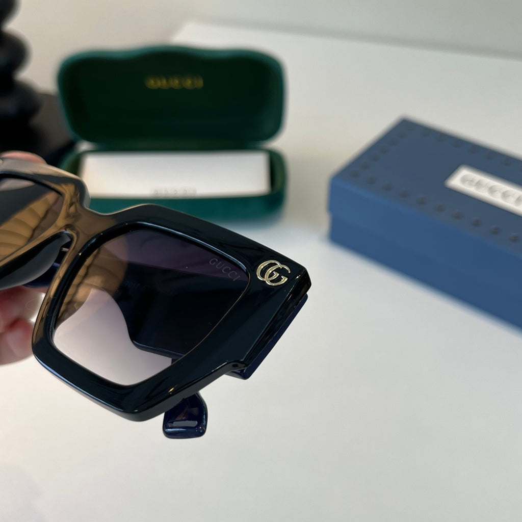 Gucci Oversized Black Lens Sunglasses for Men & Women - 398442 - detail image 6