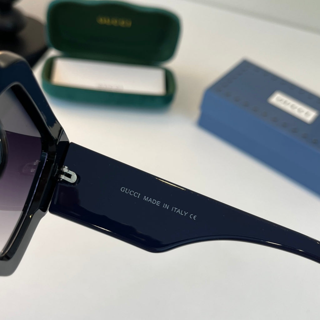 Gucci Oversized Black Lens Sunglasses for Men & Women - 398442 - detail image 10