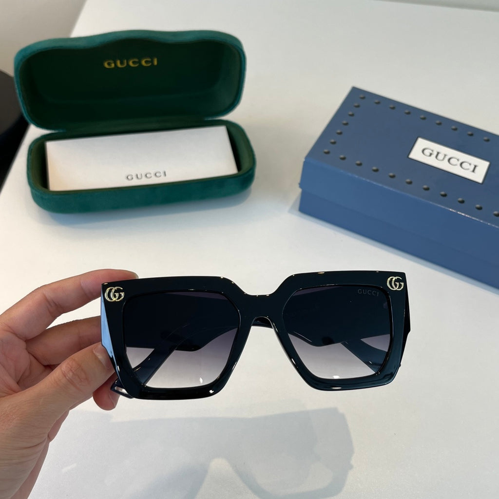 Gucci Oversized Black Lens Sunglasses for Men & Women - 398442 - detail image 5
