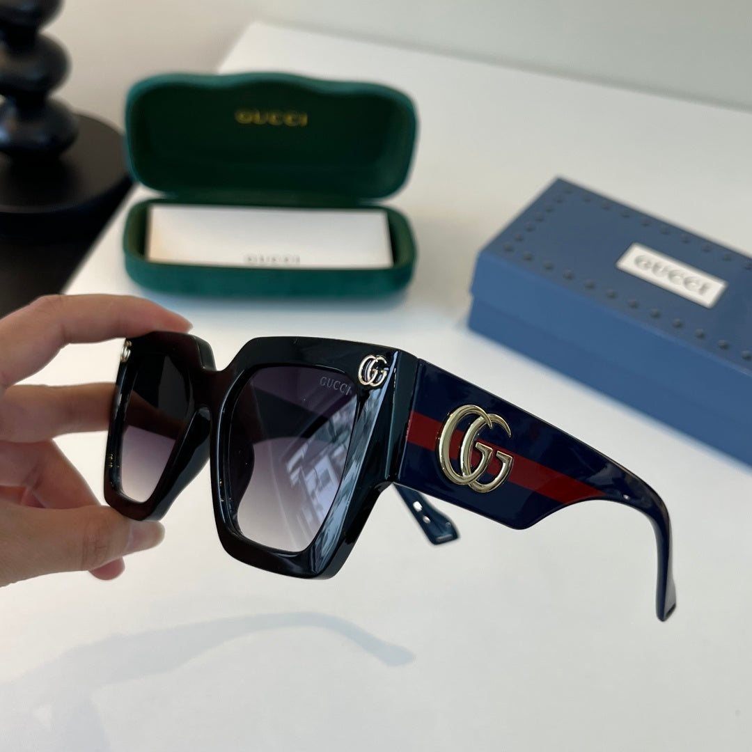 Gucci Oversized Black Lens Sunglasses for Men & Women - 398442 - detail image 4