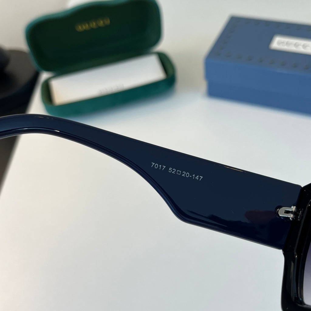 Gucci Oversized Black Lens Sunglasses for Men & Women - 398442 - detail image 9