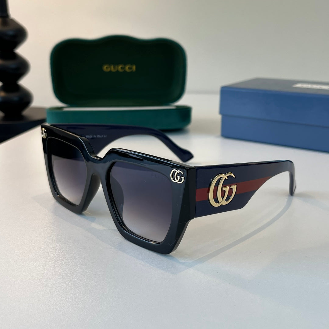 Gucci Oversized Black Lens Sunglasses for Men & Women - 398442 - detail image 3