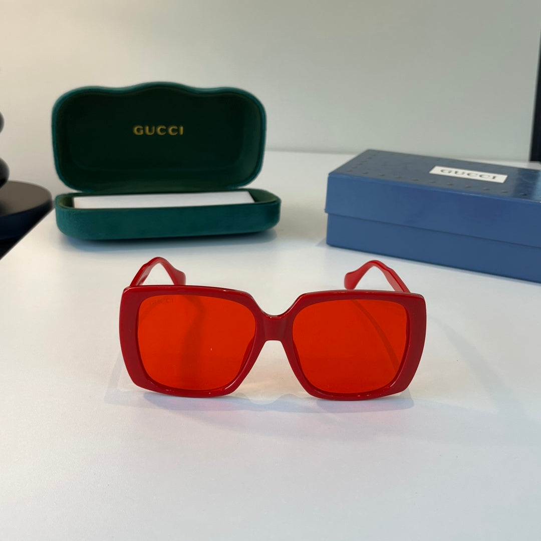 Gucci Oversized Red Lens Sunglasses for Men & Women - 398443 - detail image 2