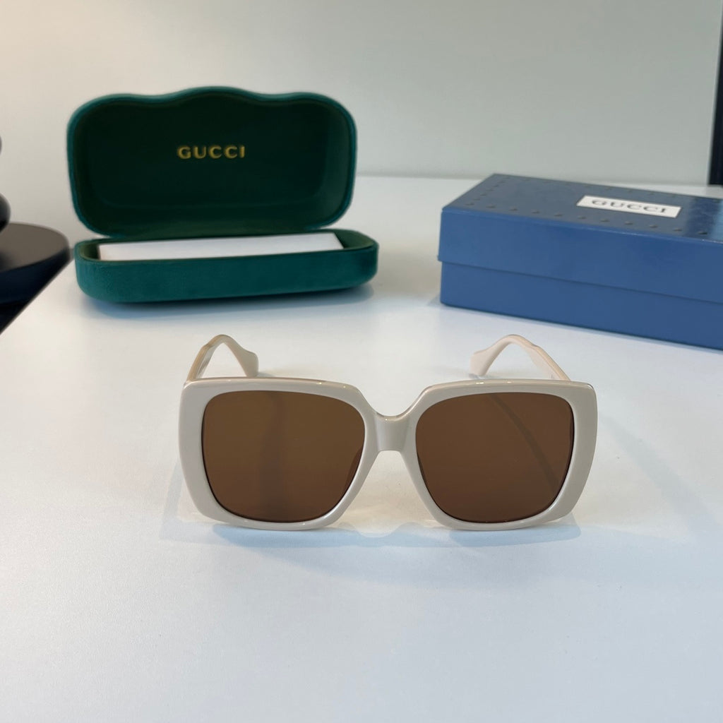 Gucci Oversized Brown Lens Sunglasses for Men & Women - 398444 - detail image 2