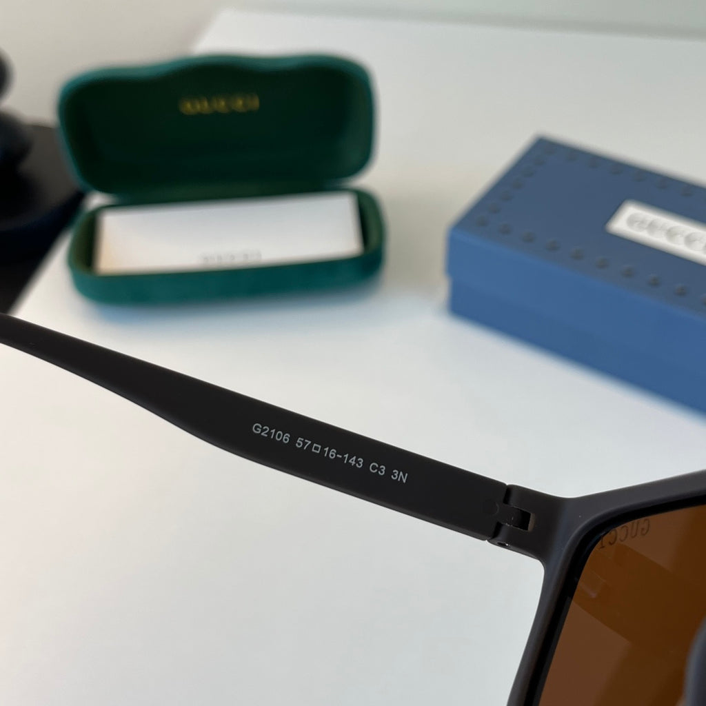Gucci Fashion Black Lens Sunglasses for Men & Women - 398446 - detail image 9