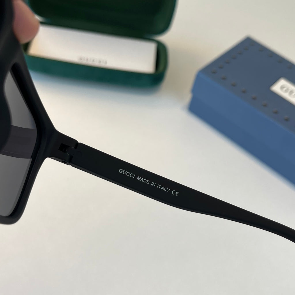 Gucci Fashion Black Lens Sunglasses for Men & Women - 398447 - detail image 10