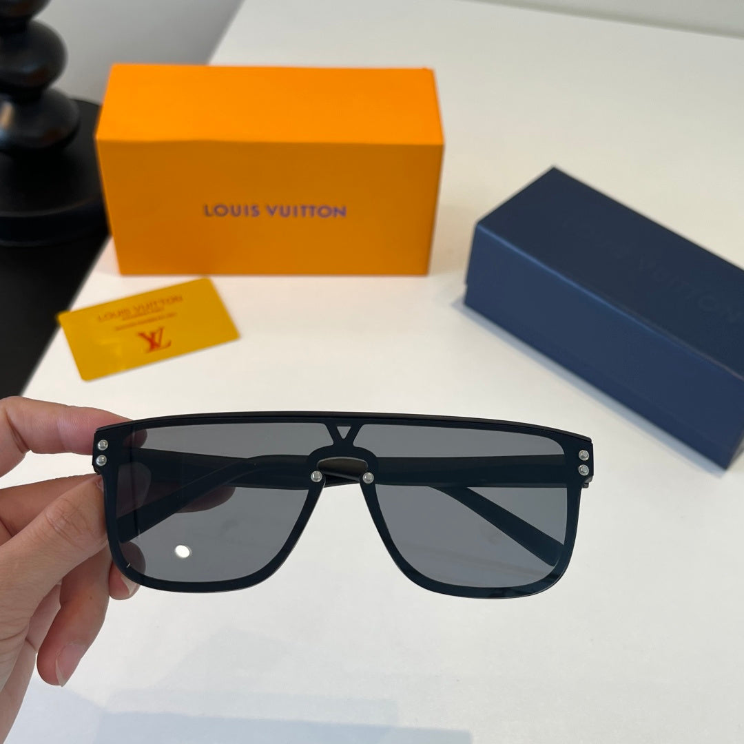 Louis Vuitton Fashion Black Lens Sunglasses for Men & Women - 431119 - detail image 6
