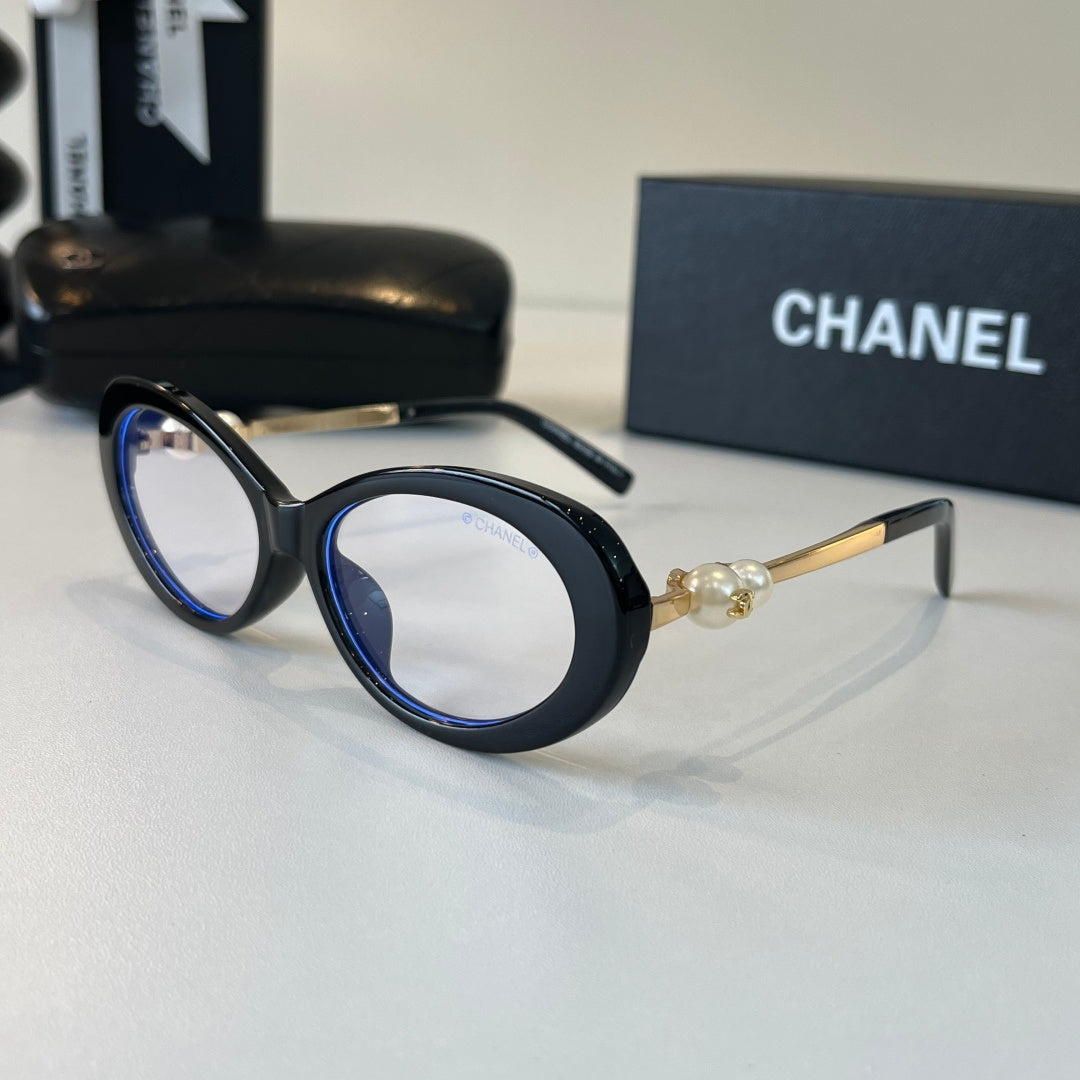 Chanel Cat-Eye Silver Lens Sunglasses for Men & Women - 371767 - detail image 3