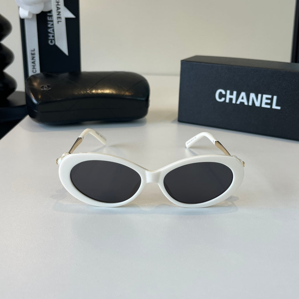 Chanel Cat-Eye Silver Lens Sunglasses for Men & Women - 371766 - detail image 2