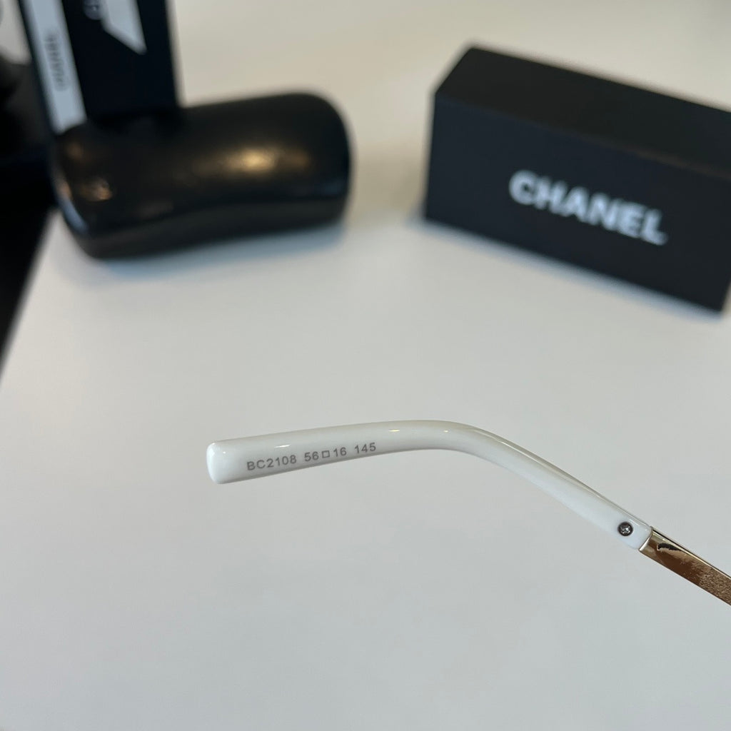 Chanel Cat-Eye Silver Lens Sunglasses for Men & Women - 371766 - detail image 9