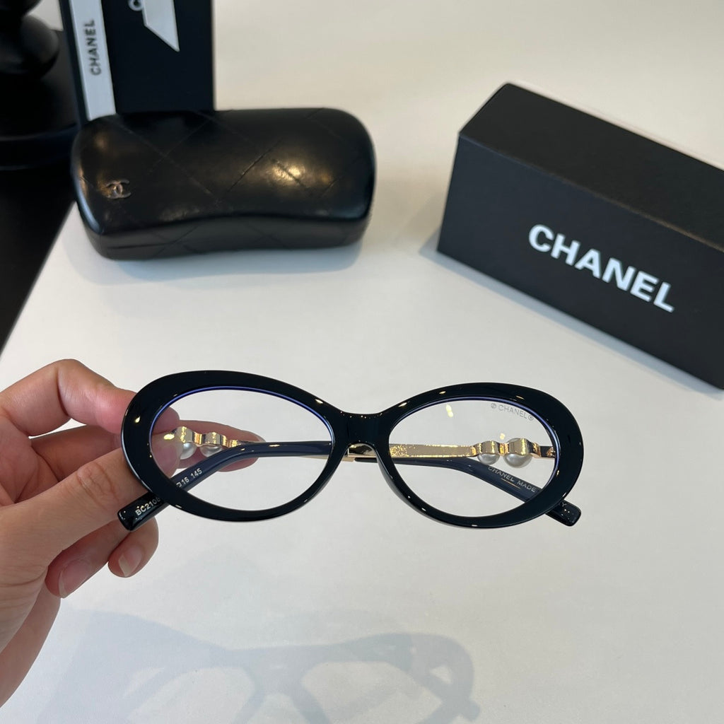 Chanel Cat-Eye Silver Lens Sunglasses for Men & Women - 371767 - detail image 5