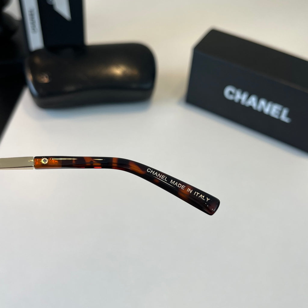Chanel Cat-Eye Silver Lens Sunglasses for Men & Women - 371769 - detail image 9