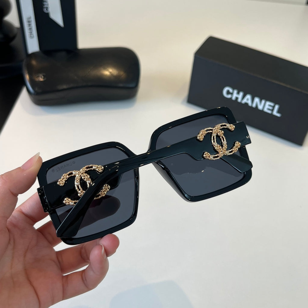 Chanel Fashion Black Lens Sunglasses for Men & Women - 371771 - detail image 8