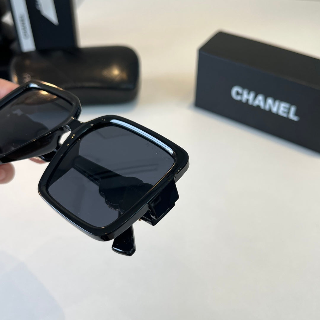 Chanel Fashion Black Lens Sunglasses for Men & Women - 371771 - detail image 6