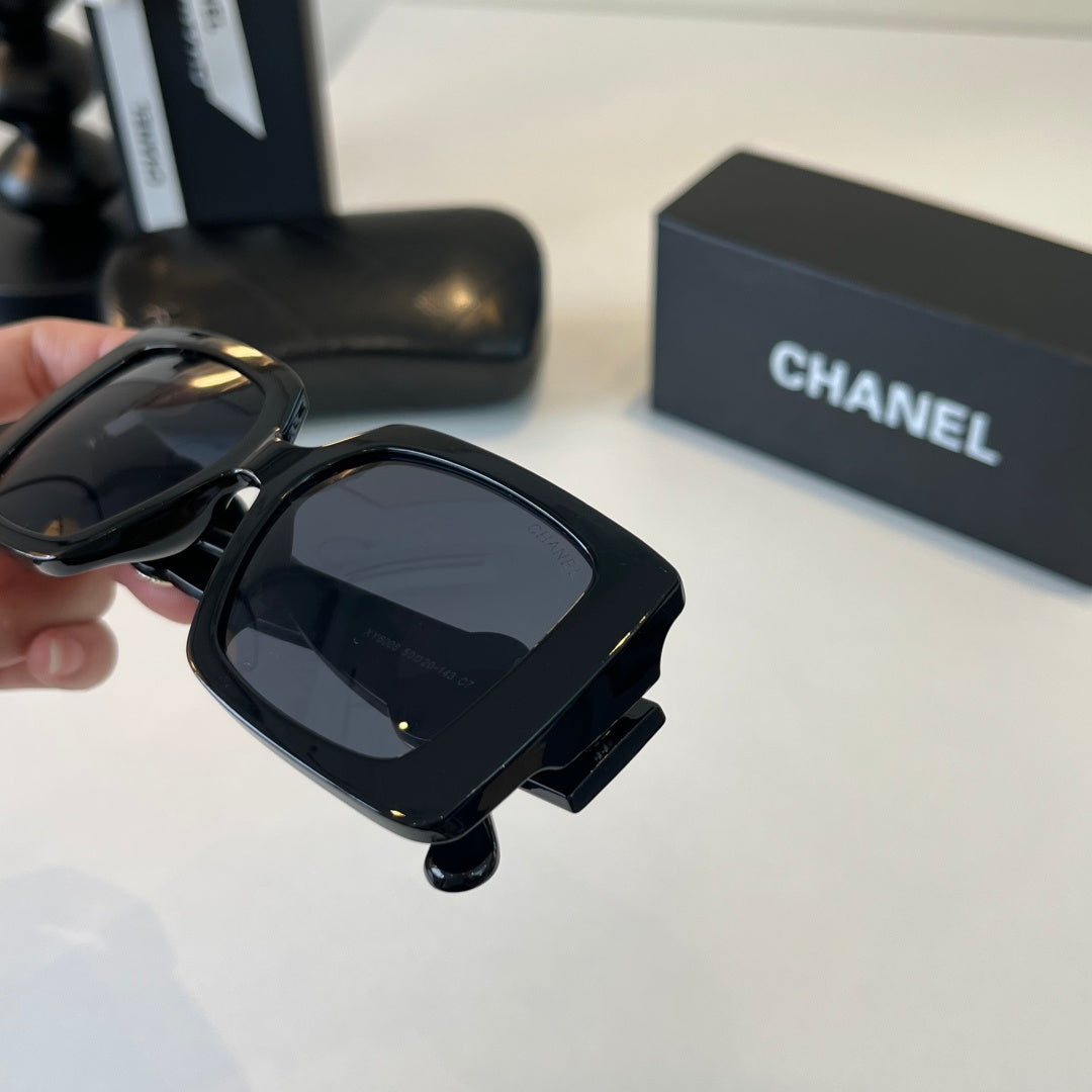Chanel Fashion Black Lens Sunglasses for Men & Women - 371772 - detail image 6