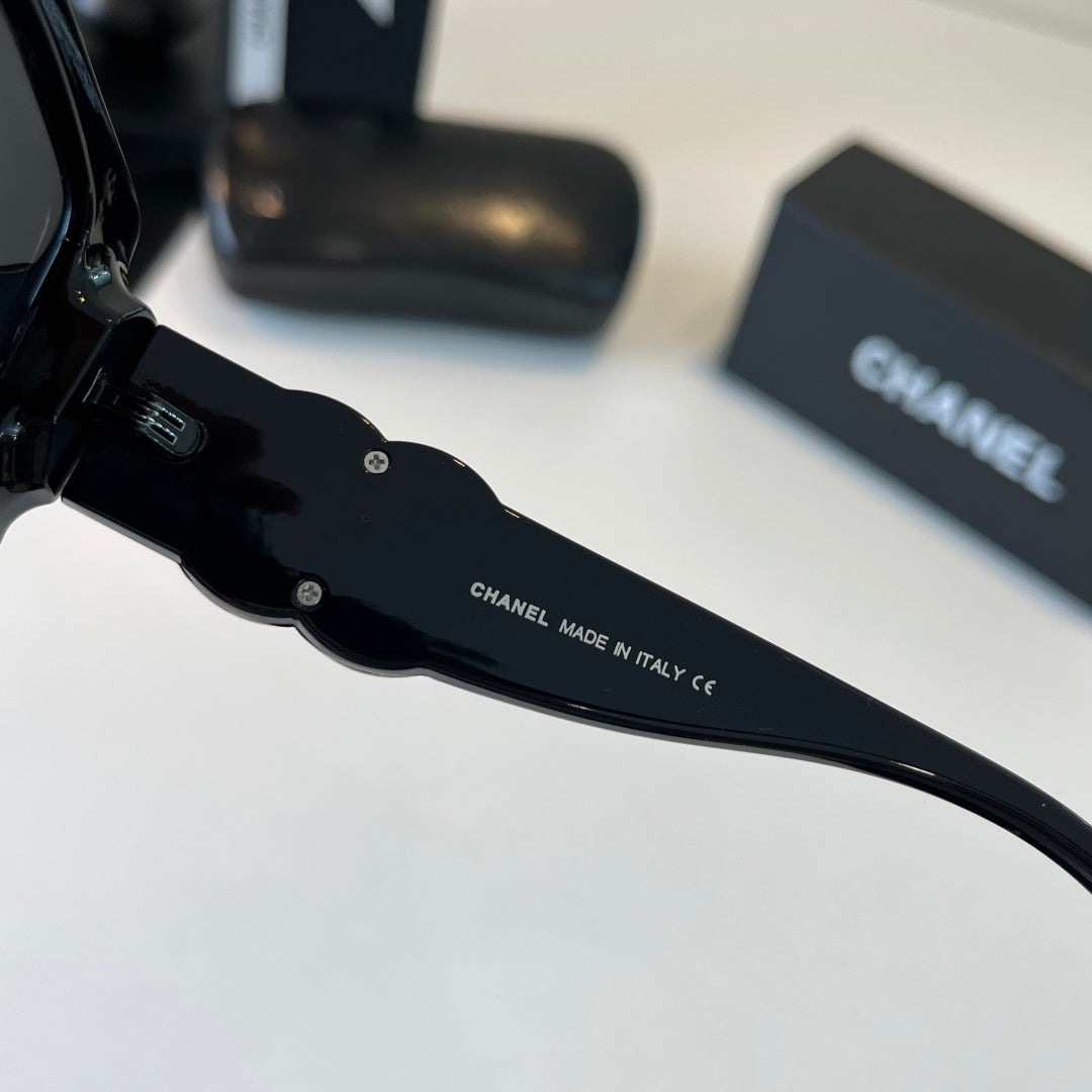 Chanel Fashion Black Lens Sunglasses for Men & Women - 371772 - detail image 9